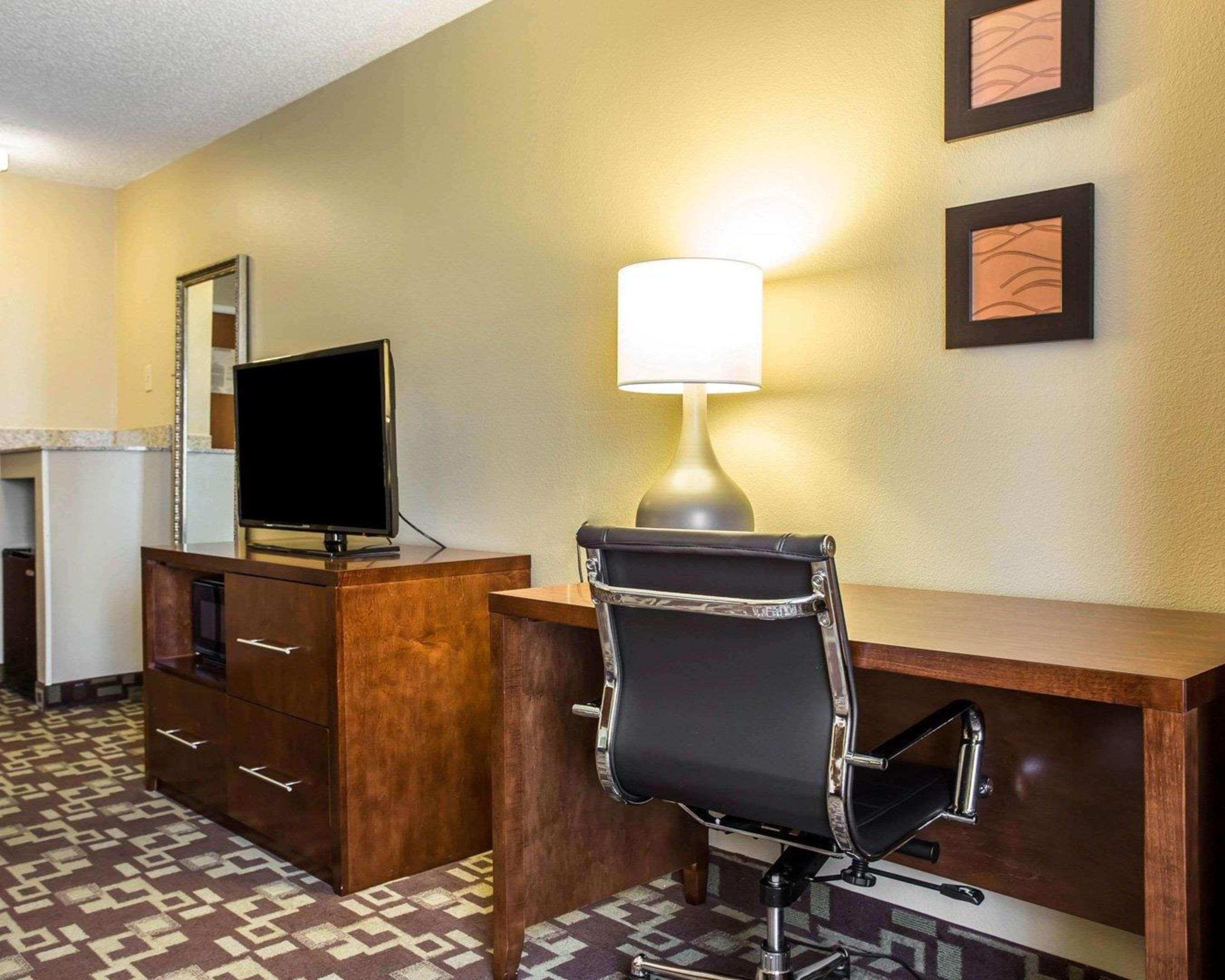Comfort Inn & Suites Walterboro I-95 מראה חיצוני תמונה