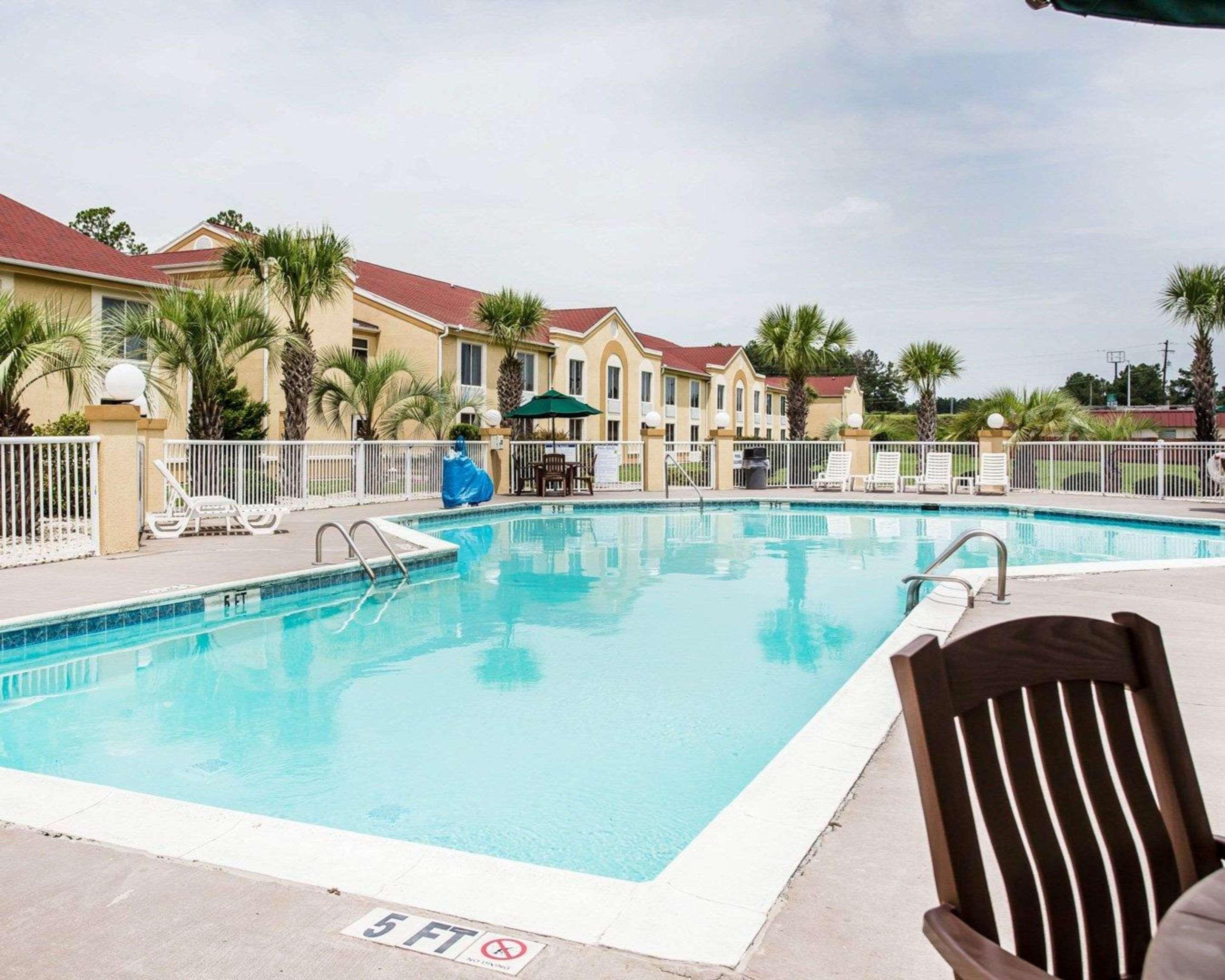 Comfort Inn & Suites Walterboro I-95 מראה חיצוני תמונה