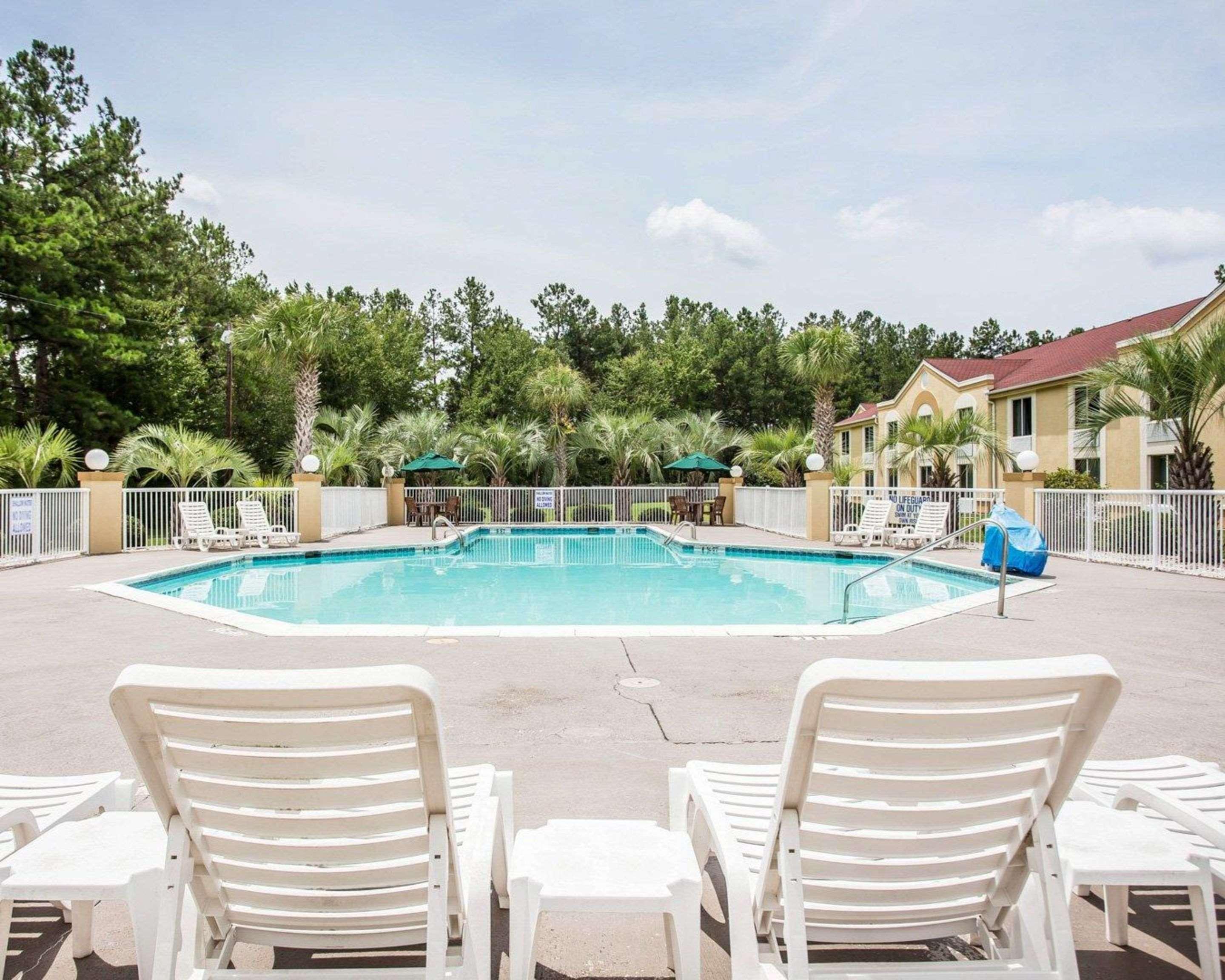 Comfort Inn & Suites Walterboro I-95 מראה חיצוני תמונה