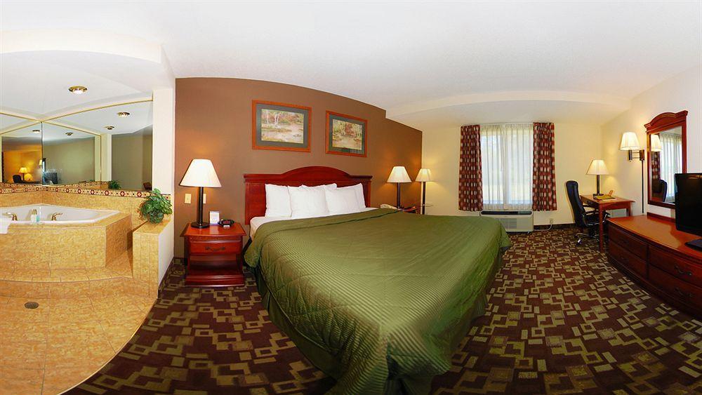 Comfort Inn & Suites Walterboro I-95 מראה חיצוני תמונה