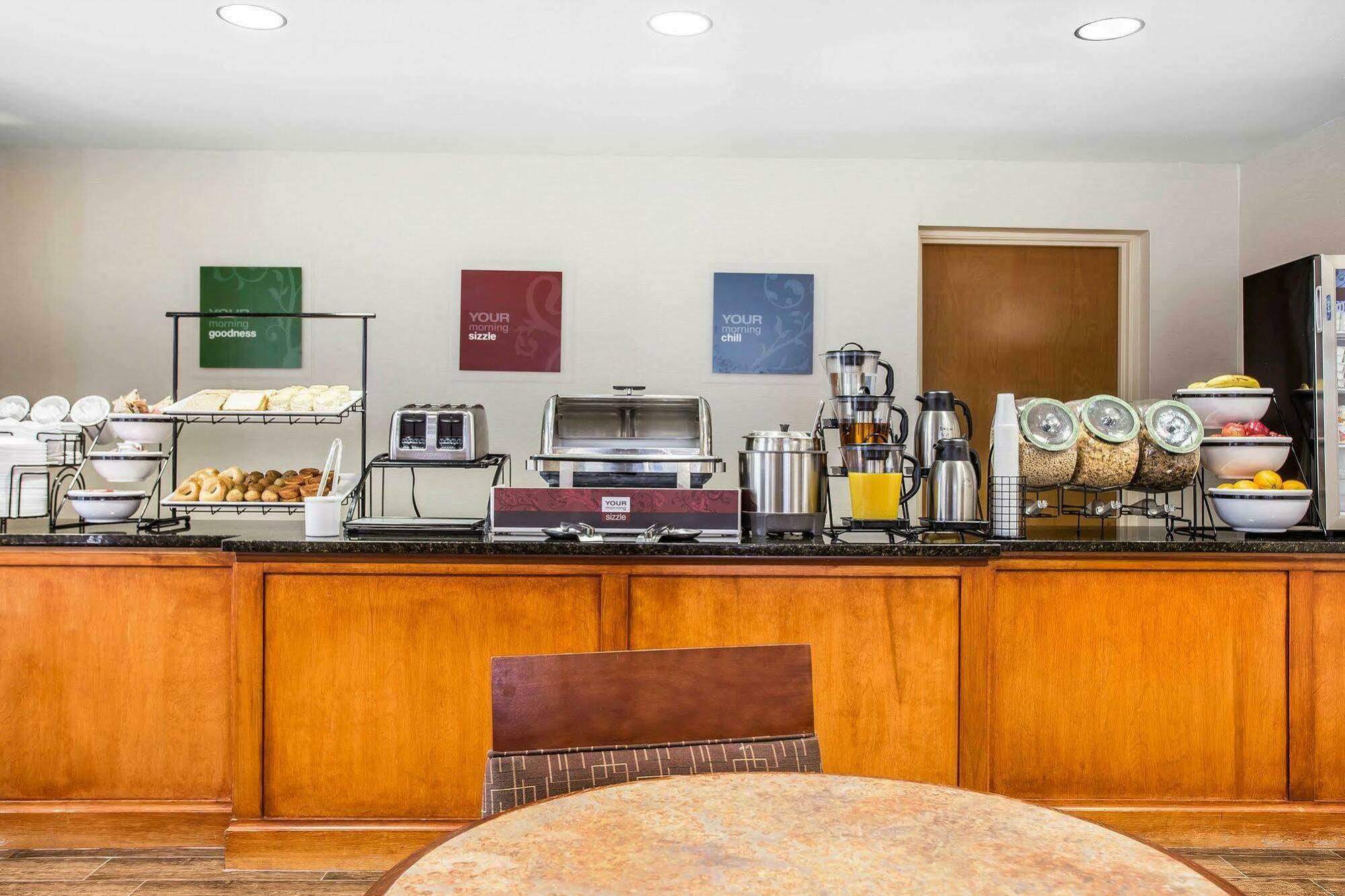 Comfort Inn & Suites Walterboro I-95 מראה חיצוני תמונה