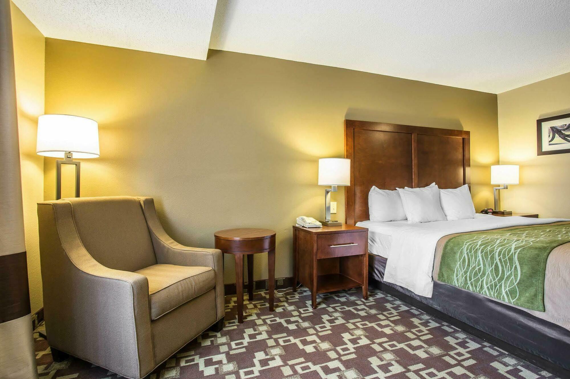 Comfort Inn & Suites Walterboro I-95 מראה חיצוני תמונה